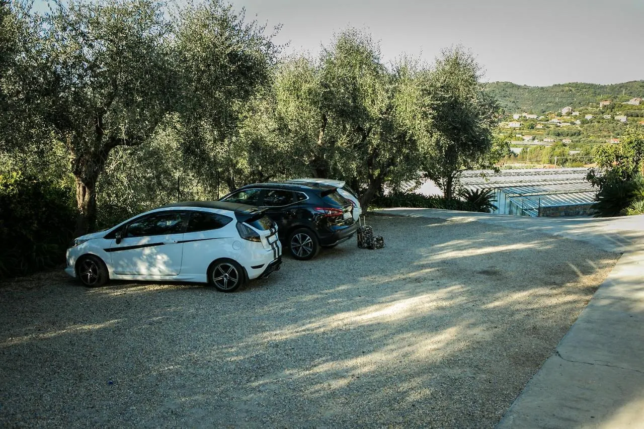 Le Raganelle Hotel Oneglia Farm stay